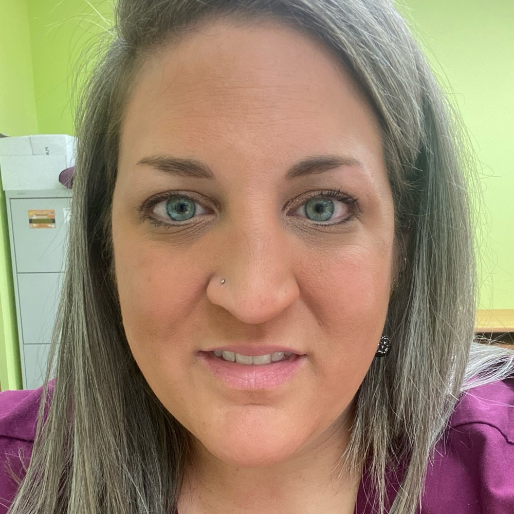 Meet your Posher, Lacey